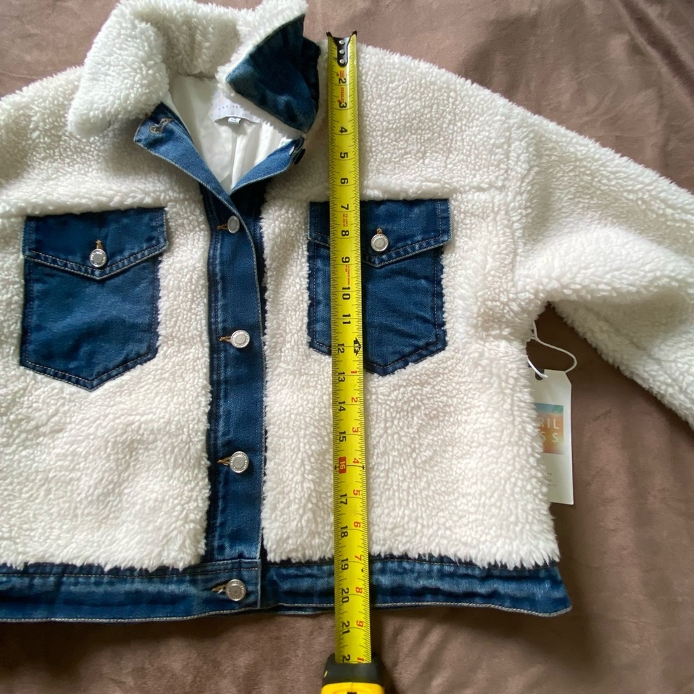 April Kiss Sherpa and Denim Trimmed Jacket. Juniors Size Small. NWT - Picture 10 of 16